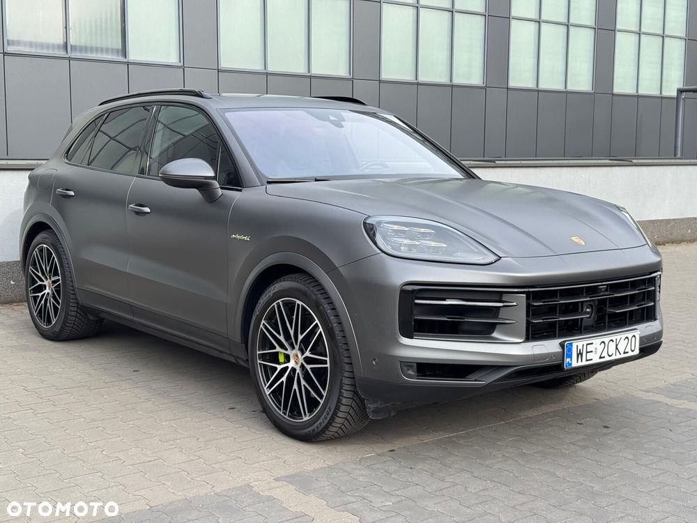 Porsche Cayenne - 4