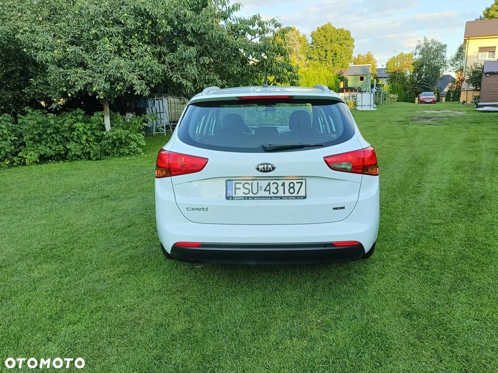 Kia Ceed 1.4 CRDi 90 Vision - 31