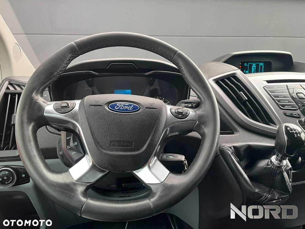 Ford Transit 2.2 - 10