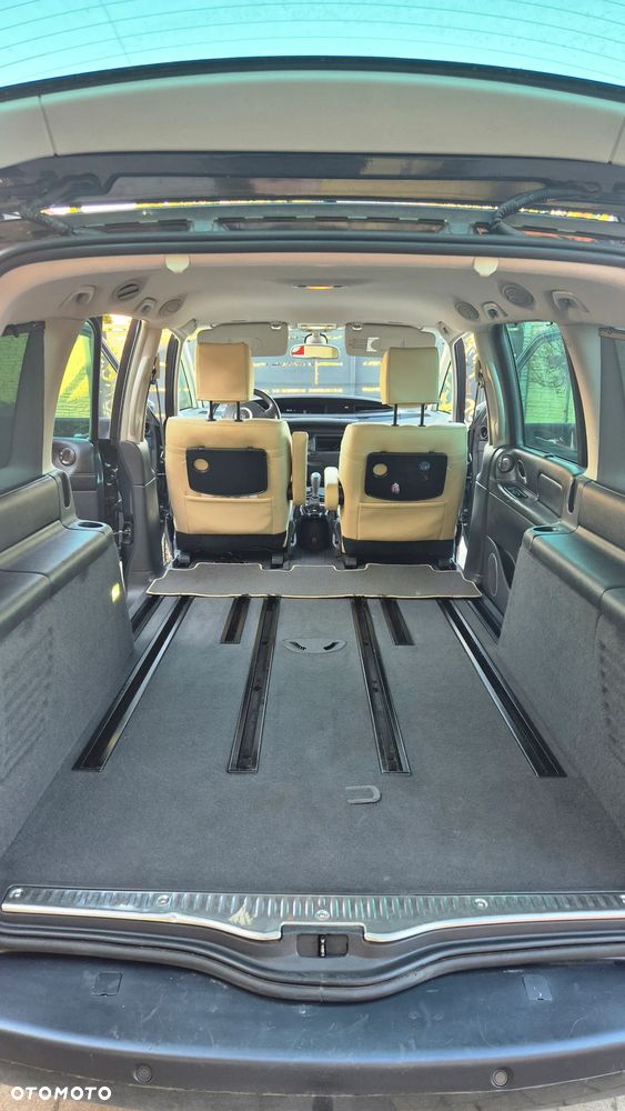 Renault Espace 2.0 dCi FAP Initiale - 25