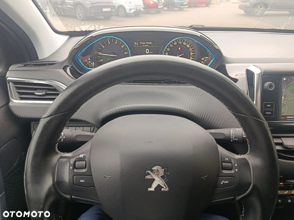 Peugeot 2008 1.2 Pure Tech GPF Allure S&S - 7