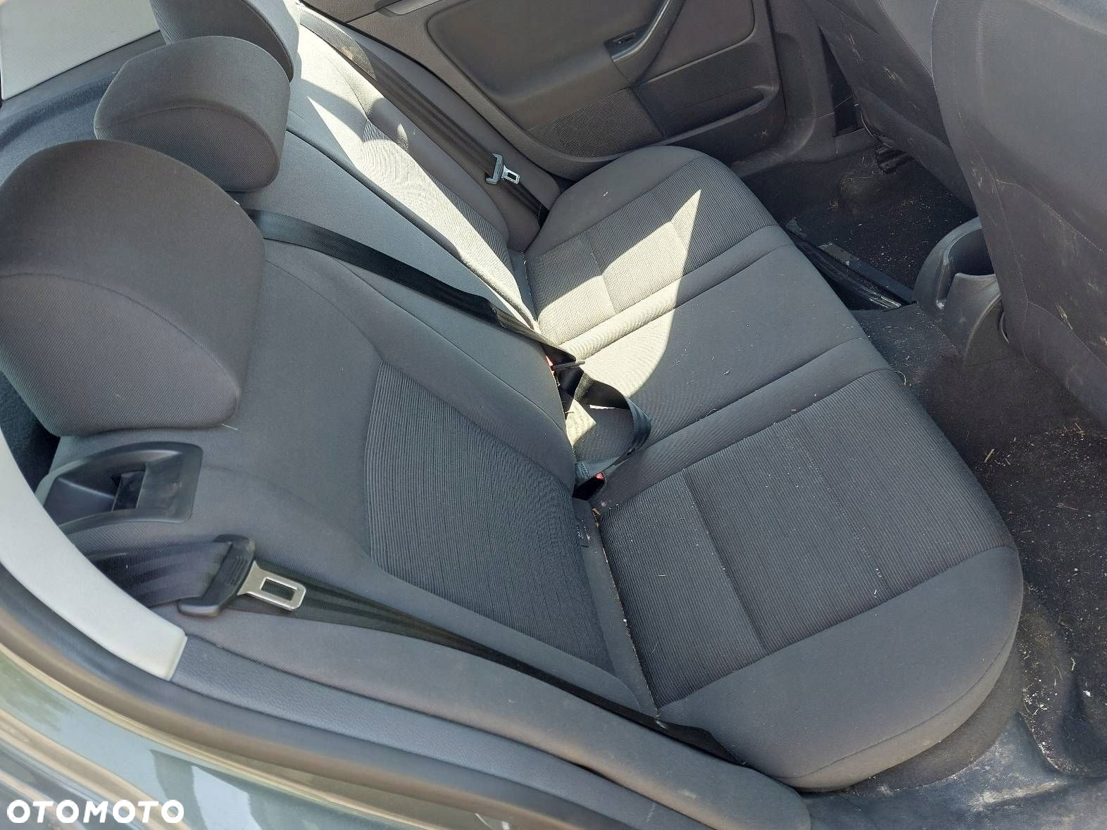 FOTELE KOMPLET LEWY PRAWY KANAPA TYŁ VOLKSWAGEN GOLF V HB 5D - 8
