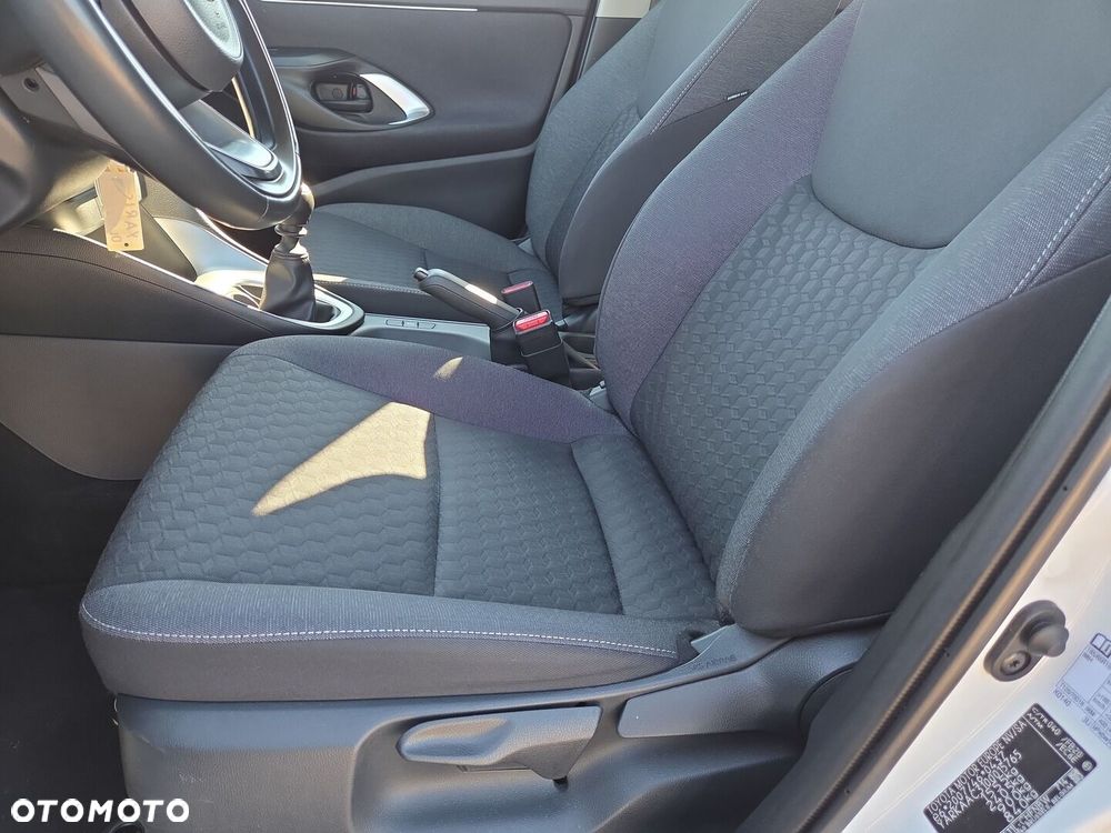 Toyota Yaris 1.5 Comfort - 17