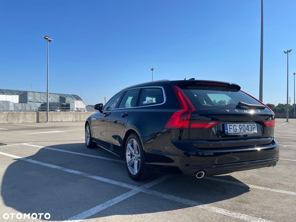 Volvo V90 D4 AWD Momentum Pro - 2