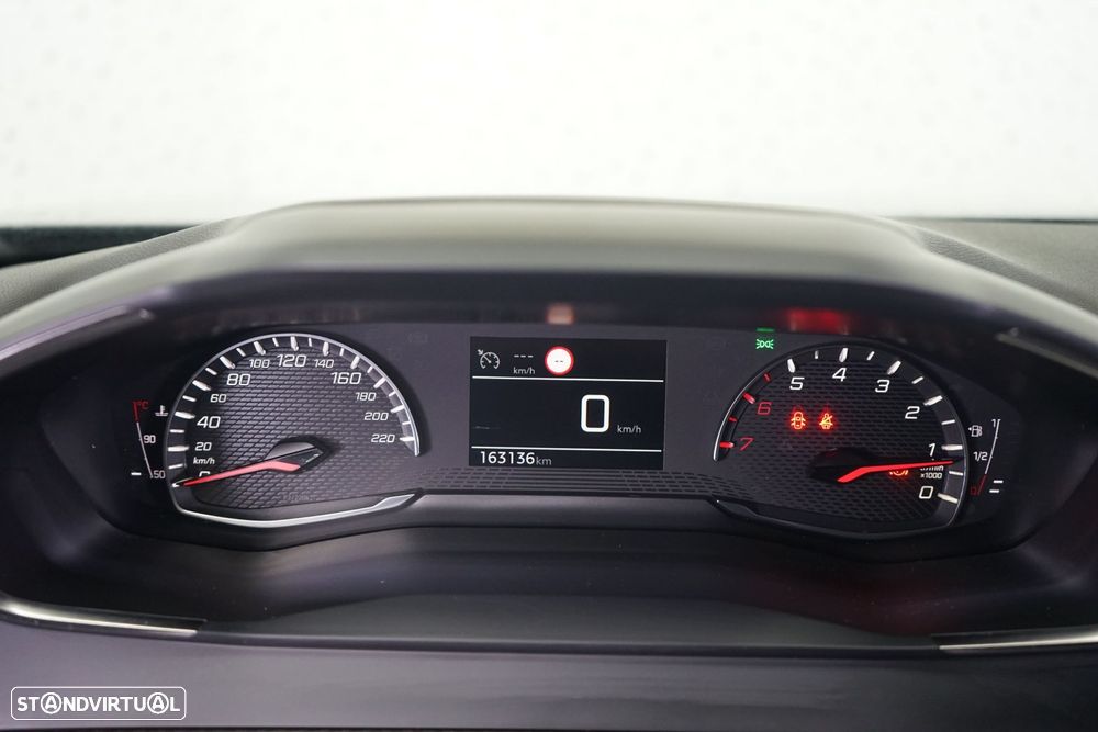 Peugeot 2008 1.5 BlueHDi Active - 24