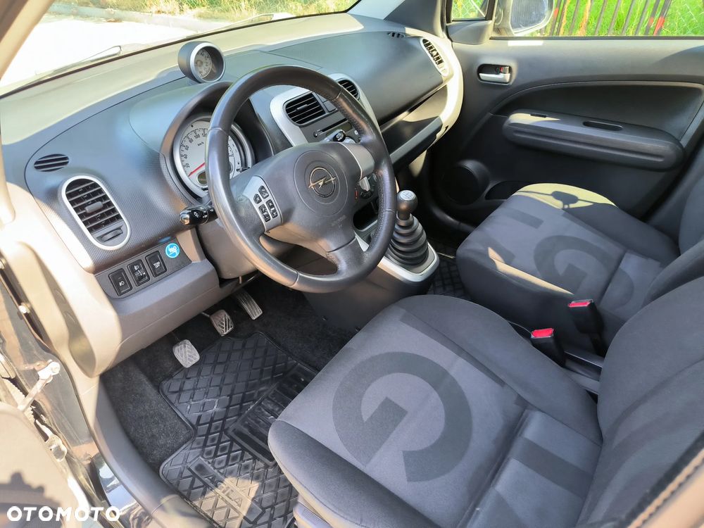 Opel Agila - 8