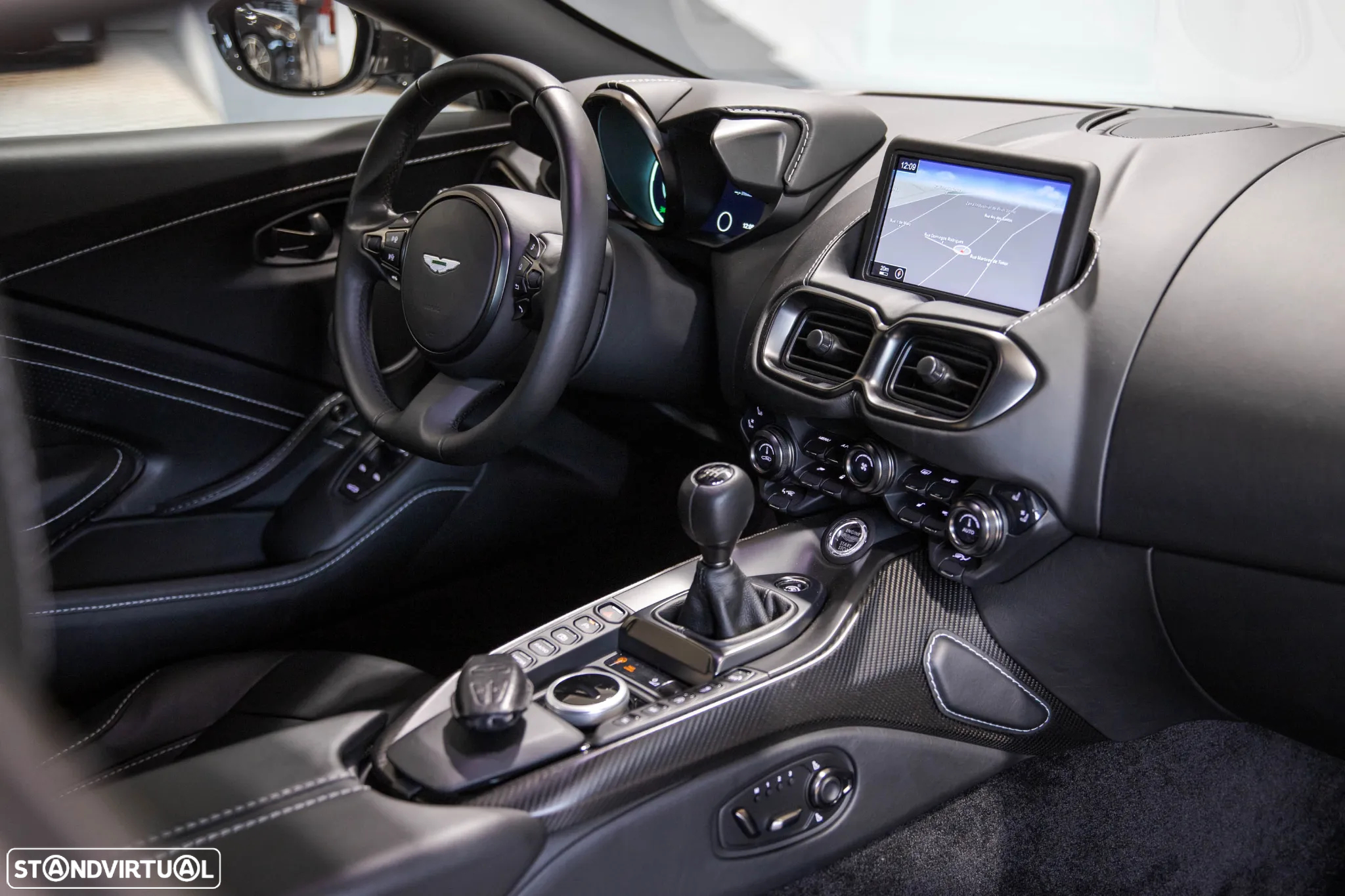 Aston Martin Vantage Coupe V8 AMR - 17