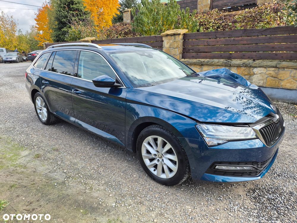 Skoda Superb 2.0 TDI DSG Ambition - 32