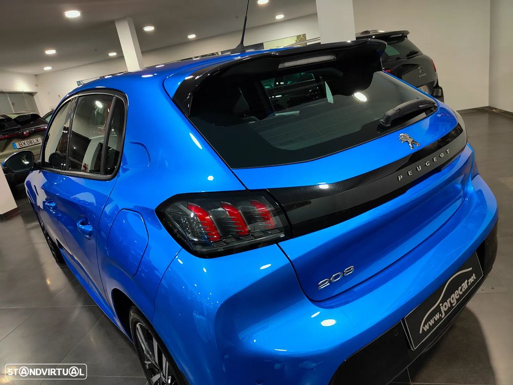 Peugeot 208 1.2 PureTech Allure EAT8 - 5