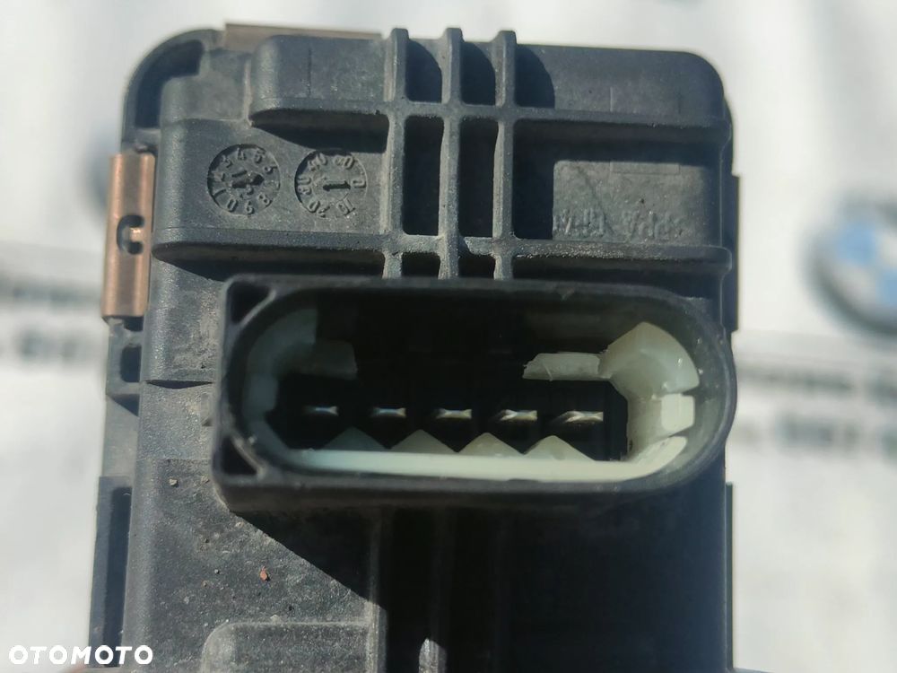 BMW F10 F30 F20 E90 2.0d N47 Nastawnik turbosprężarki 6NW01043004 - 4
