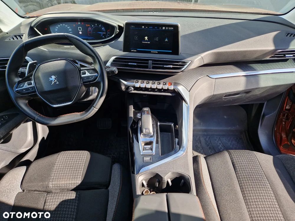 Peugeot 3008 1.2 PureTech Active S&S EAT6 - 20