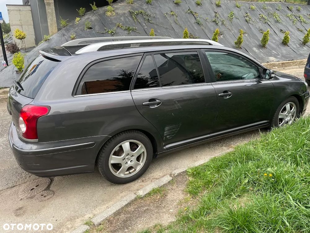 Toyota Avensis 2.0 D-4D Luna - 7
