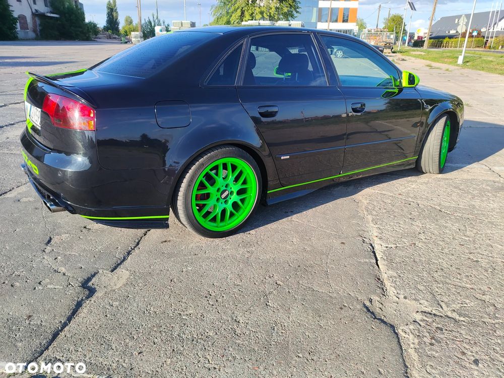 Audi A4 Limousine - 3