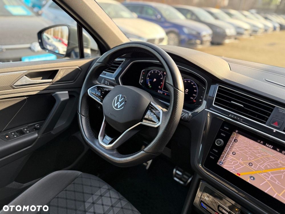 Volkswagen Tiguan - 11