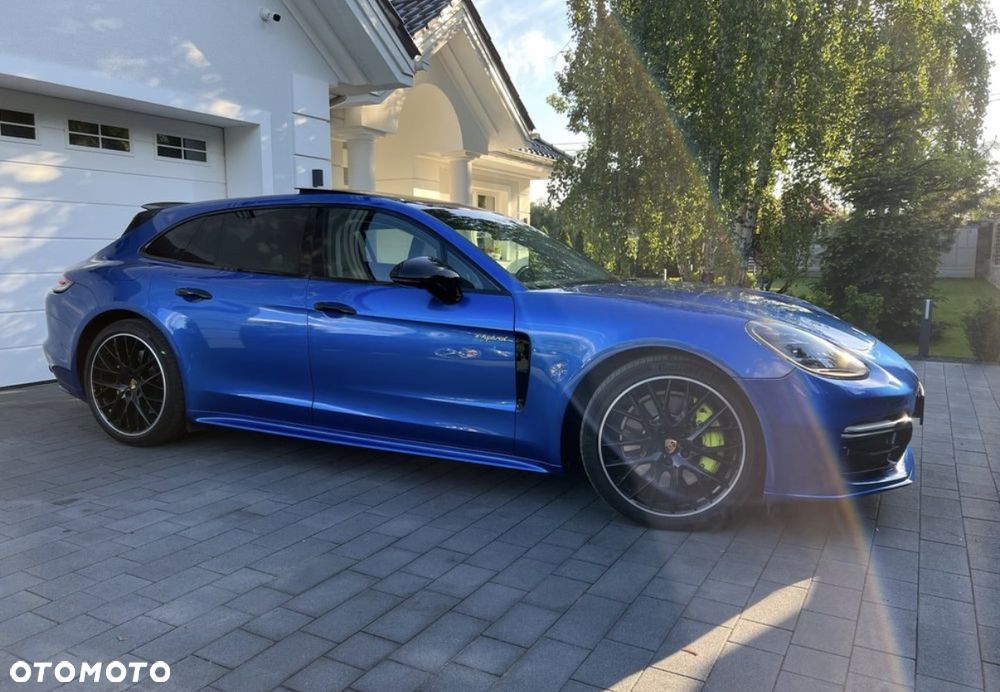 Porsche Panamera 4 - 27