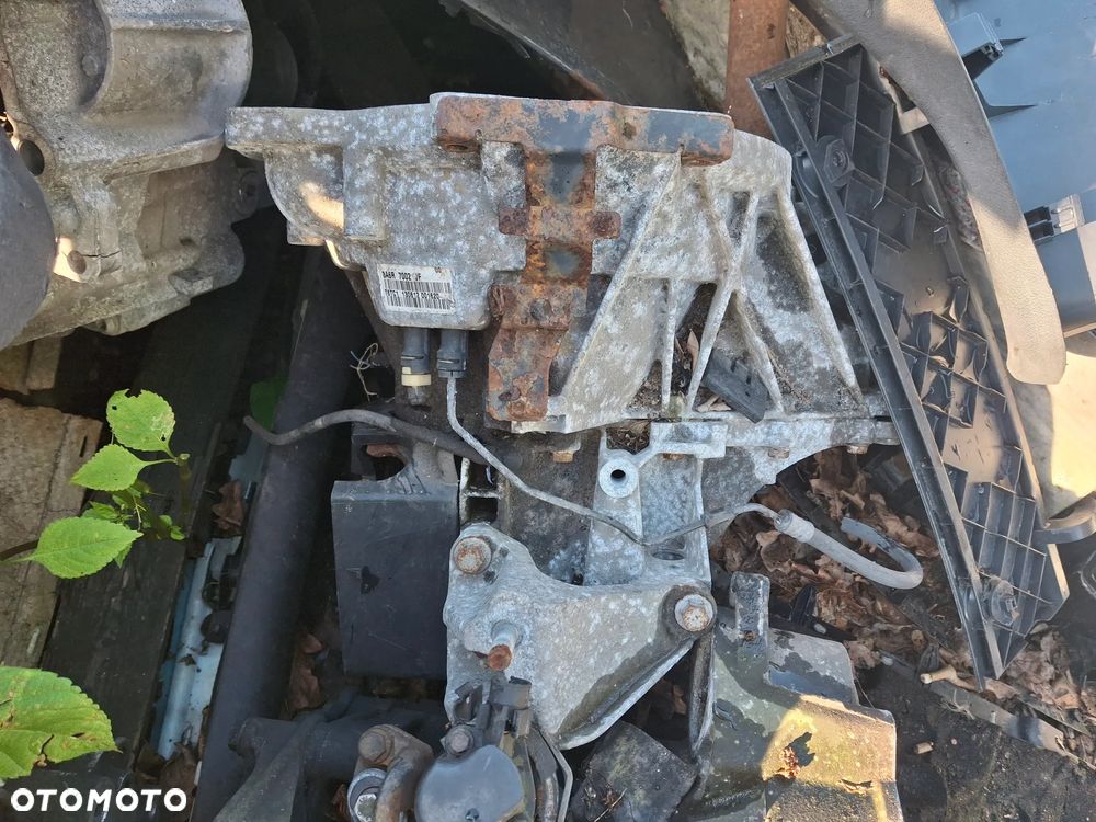 Skrzynia Ford Fiesta MK7 1,25 8A6R-7002JF z Niemiec - 1