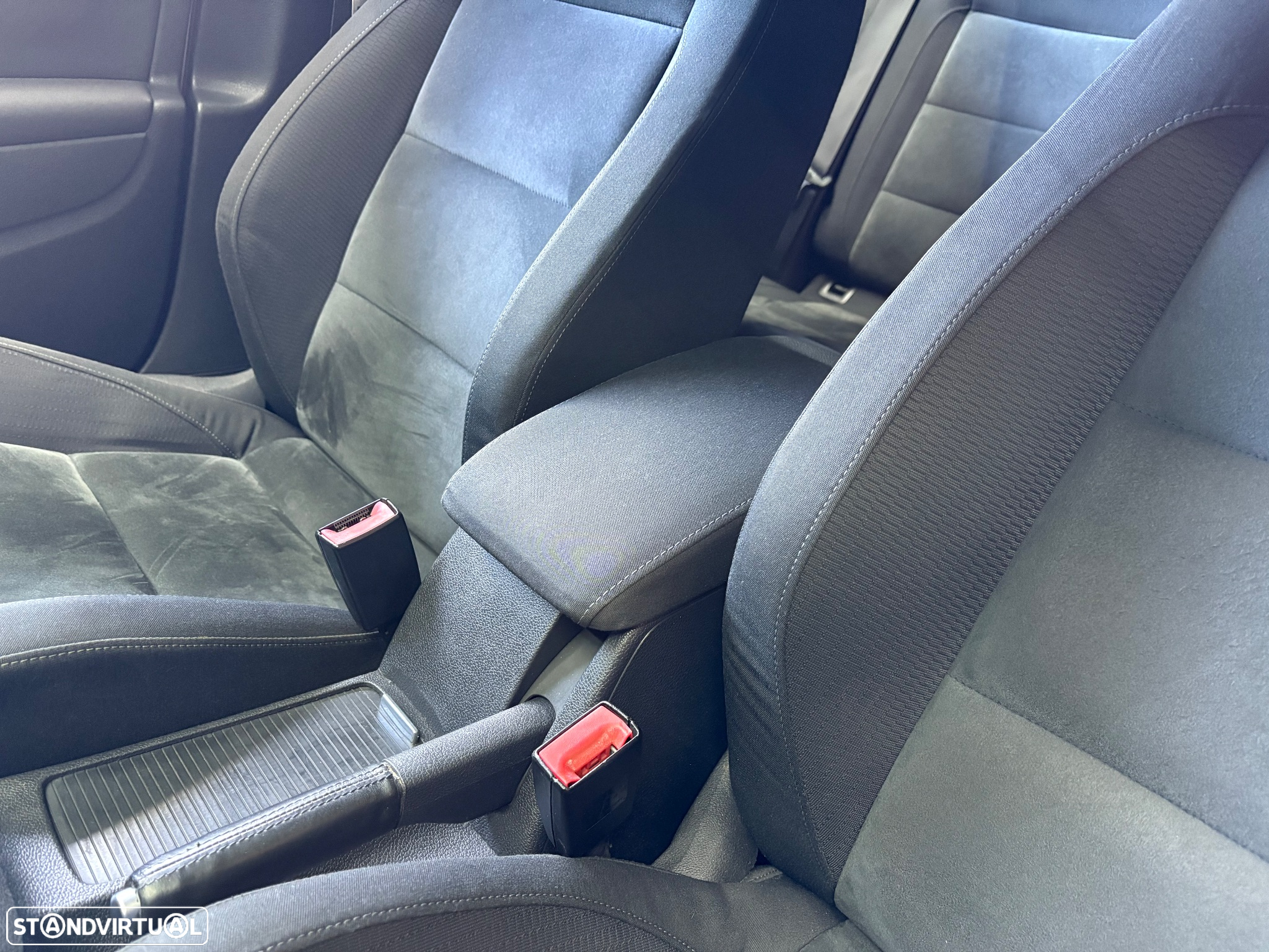 VW Golf 2.0 TDi Sport - 37