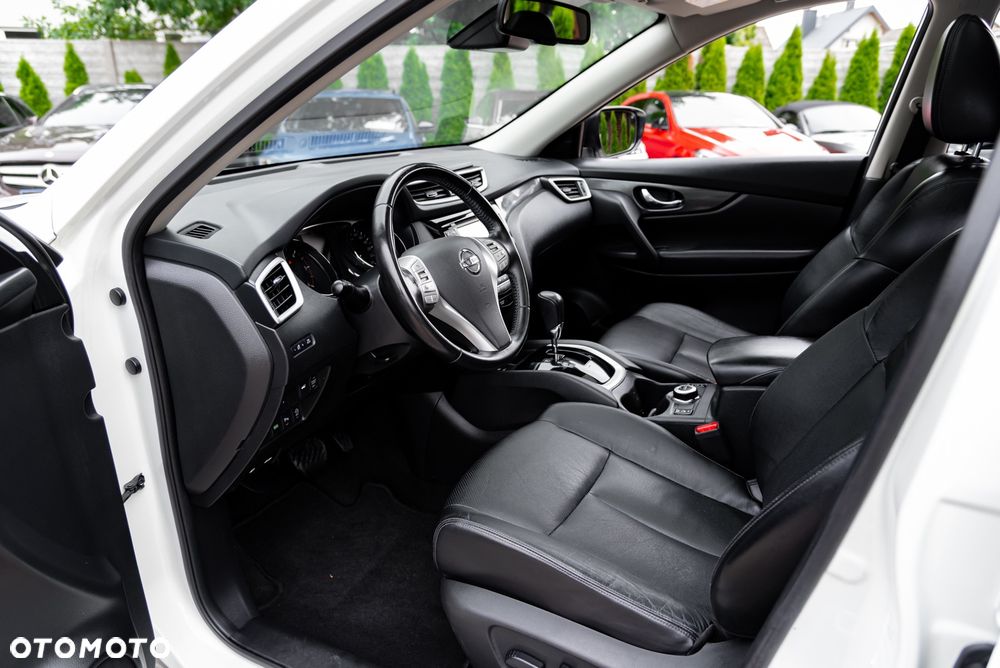 Nissan X-Trail 2.0 dCi ALL-MODE 4x4i Xtronic Tekna - 17