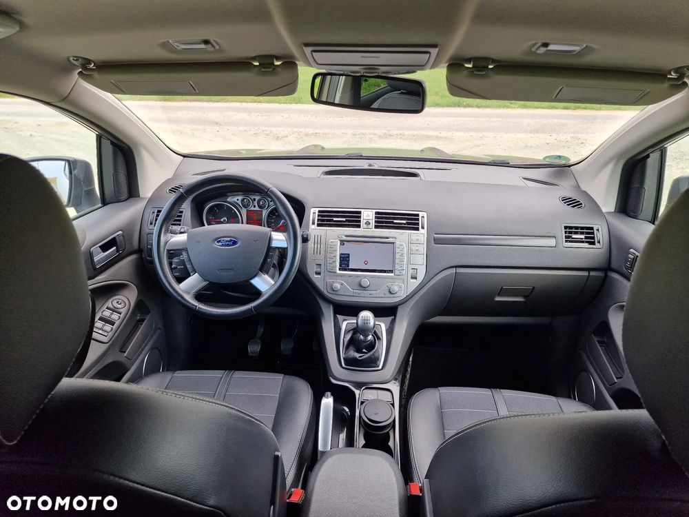 Ford Kuga 2.0 TDCi 4x4 Titanium - 6