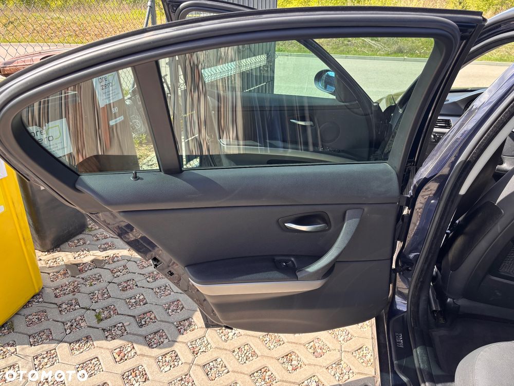 BMW Seria 3 320d DPF - 31