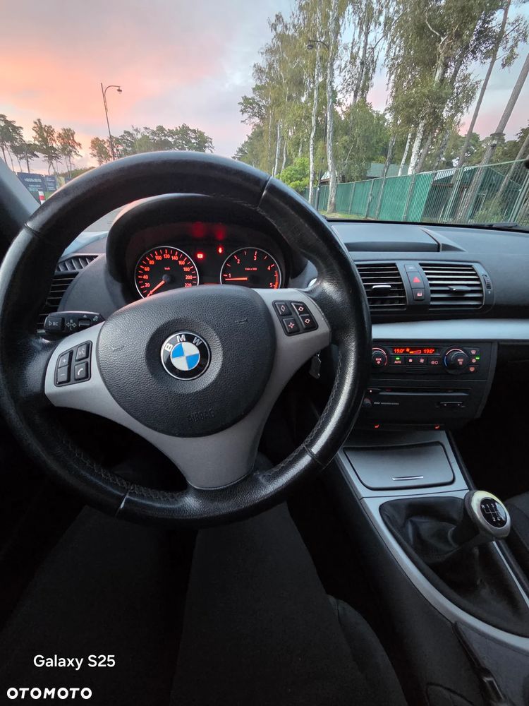 BMW Seria 1 - 17