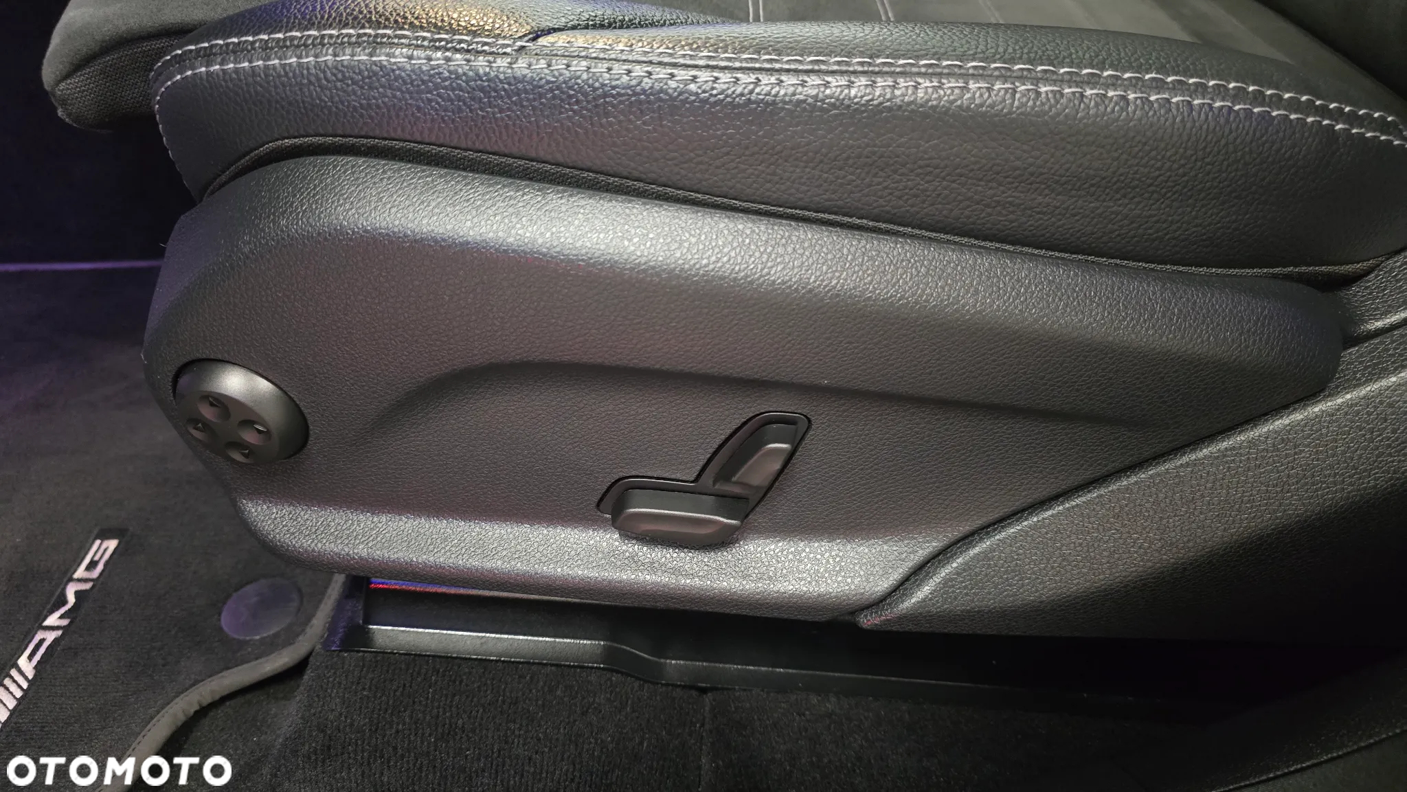 Mercedes-Benz GLC 300 de 4Matic 9G-TRONIC AMG Line Plus - 19