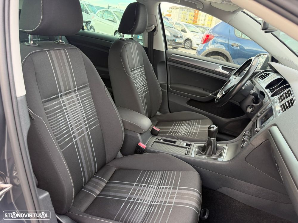 VW Golf 1.6 TDI BlueMotion Lounge - 10