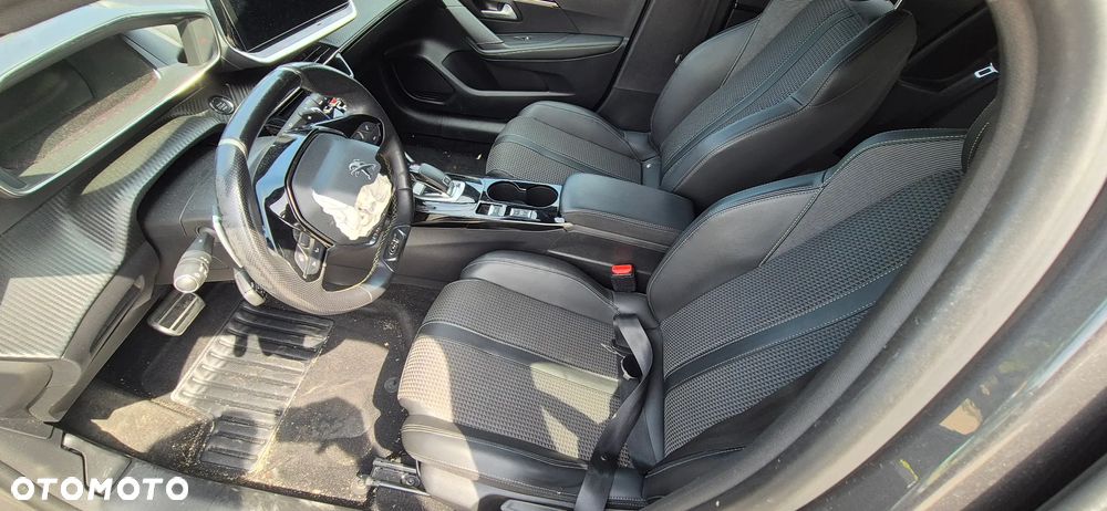 Peugeot 208 1.2 PureTech GT S&S EAT8 - 23