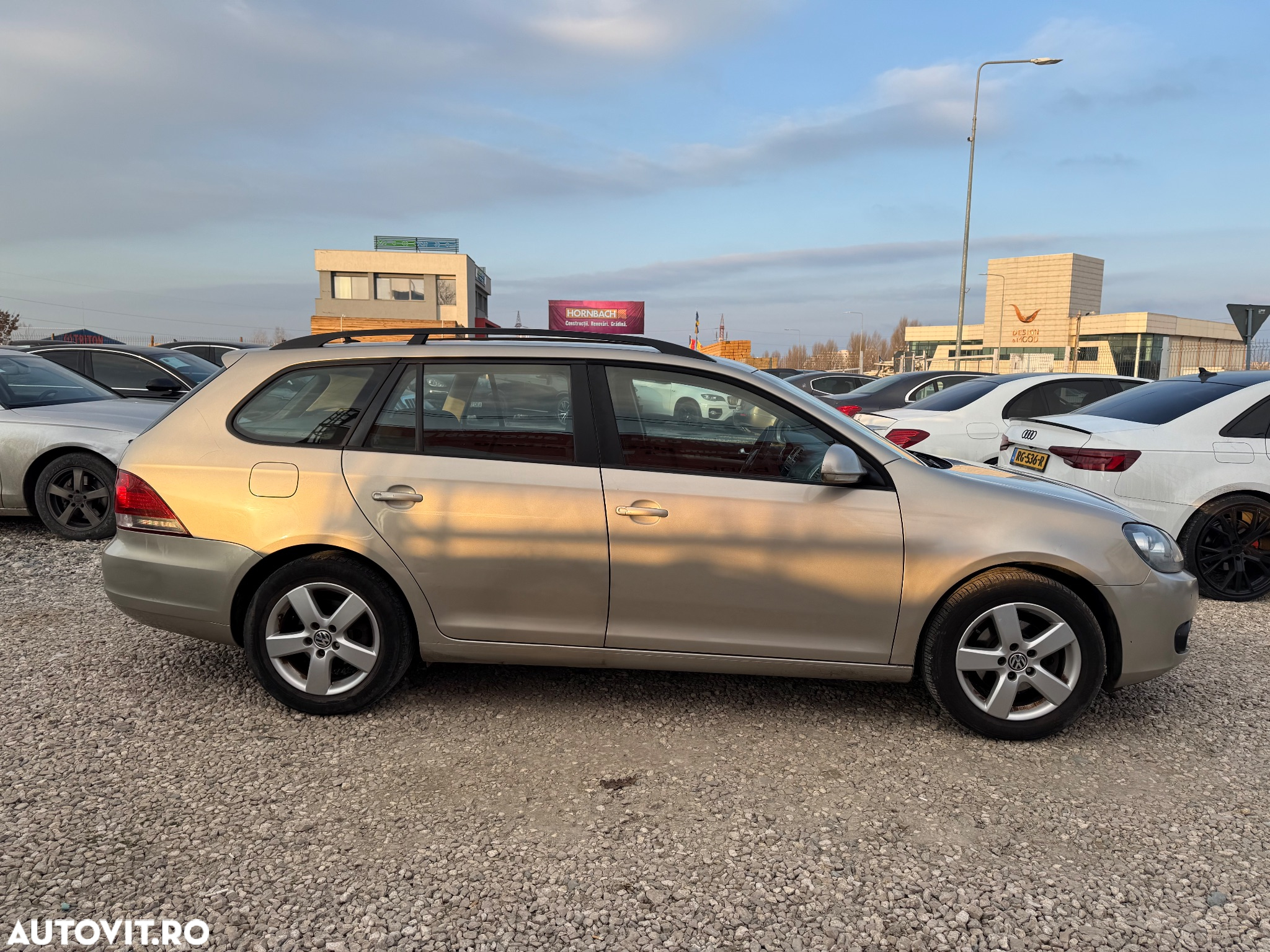 Volkswagen Golf Variant 1.6 TDI DPF Trendline - 8