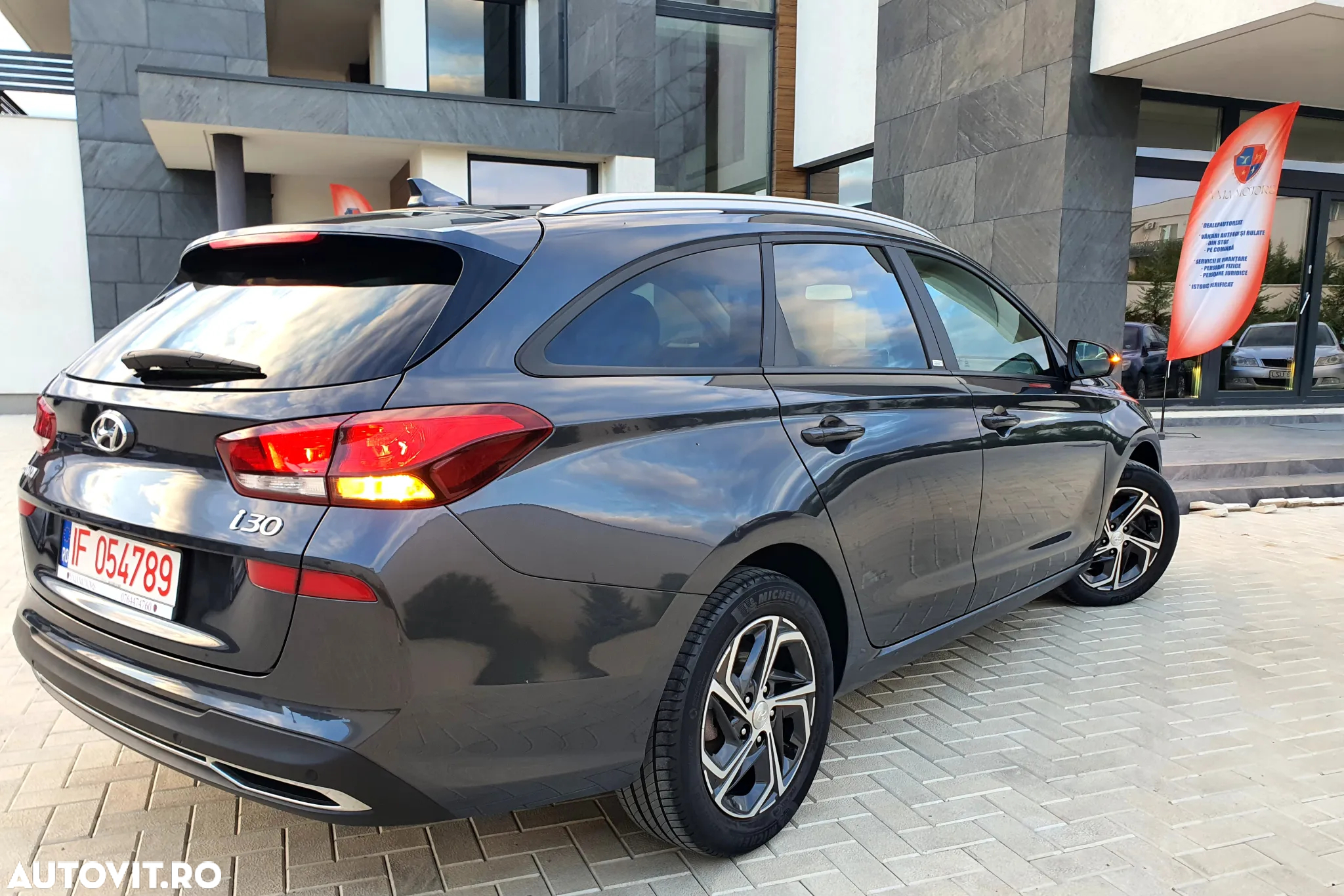 Hyundai i30 Kombi 1.6 CRDI DCT Intro - 6