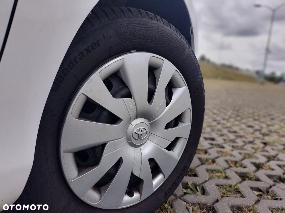 Toyota Yaris - 14