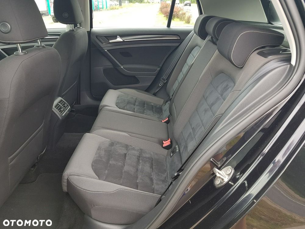 Volkswagen Golf 1.4 TSI BMT Comfortline - 11