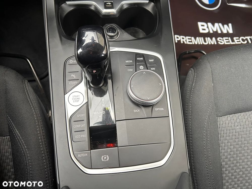 BMW Seria 1 118i Advantage - 34