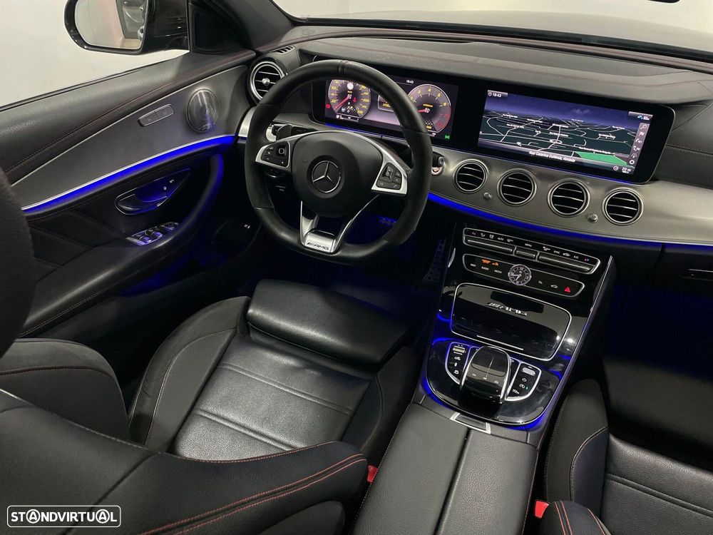 Mercedes-Benz E 43 AMG 4-Matic - 22