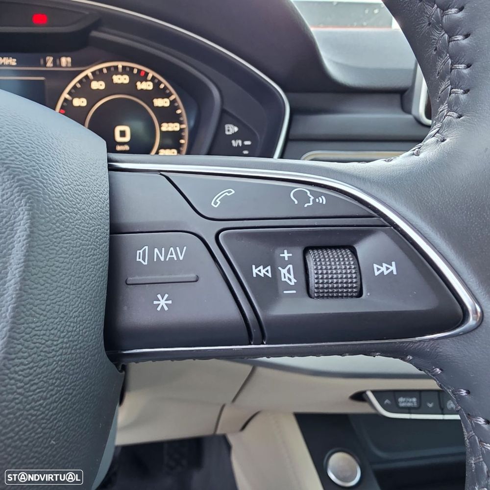 Audi A4 Avant 2.0 TDI Design - 24