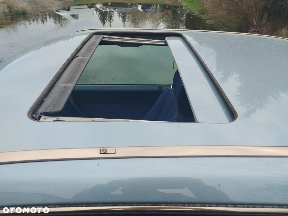 Mercedes-Benz W124 (1984-1993) - 16