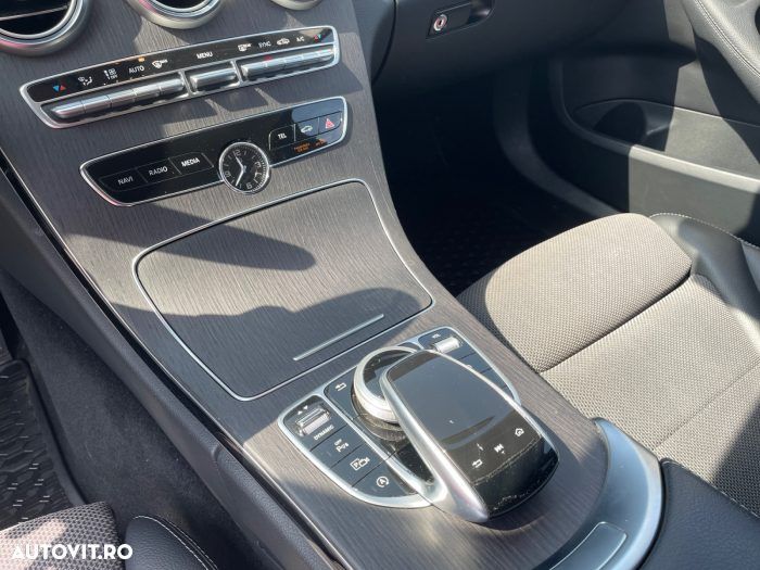 Mercedes-Benz C 220 d Aut - 12
