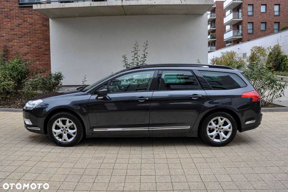 Citroen C5 2010 photo 2