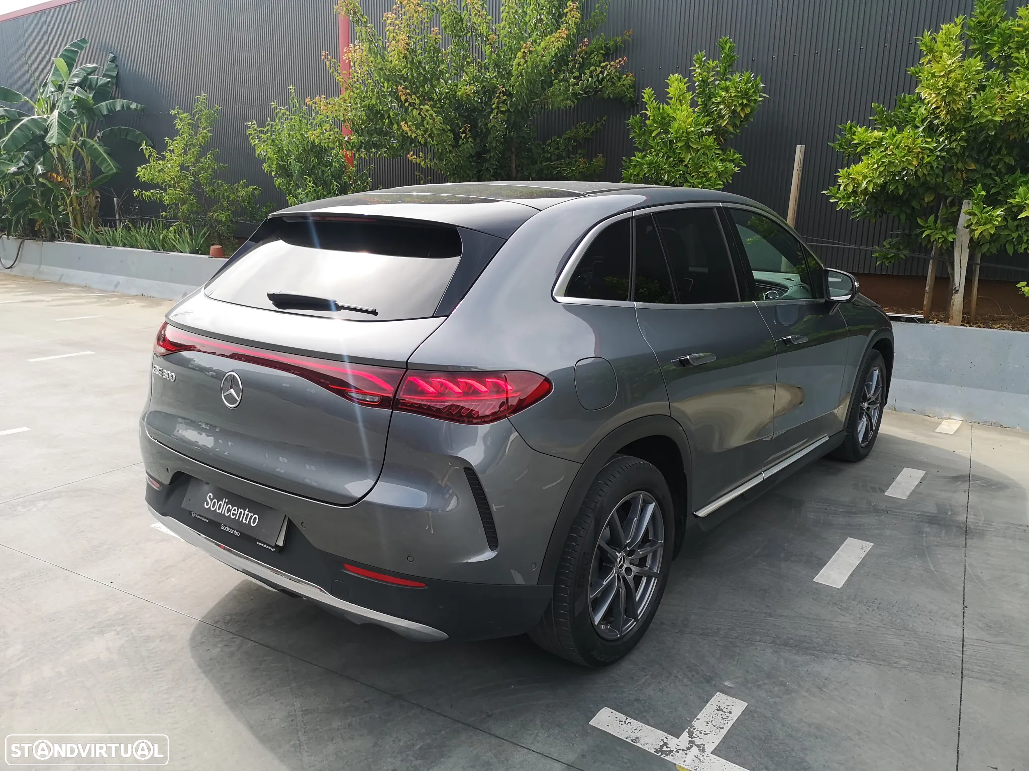 Mercedes-Benz EQE SUV 300 Edition - 8