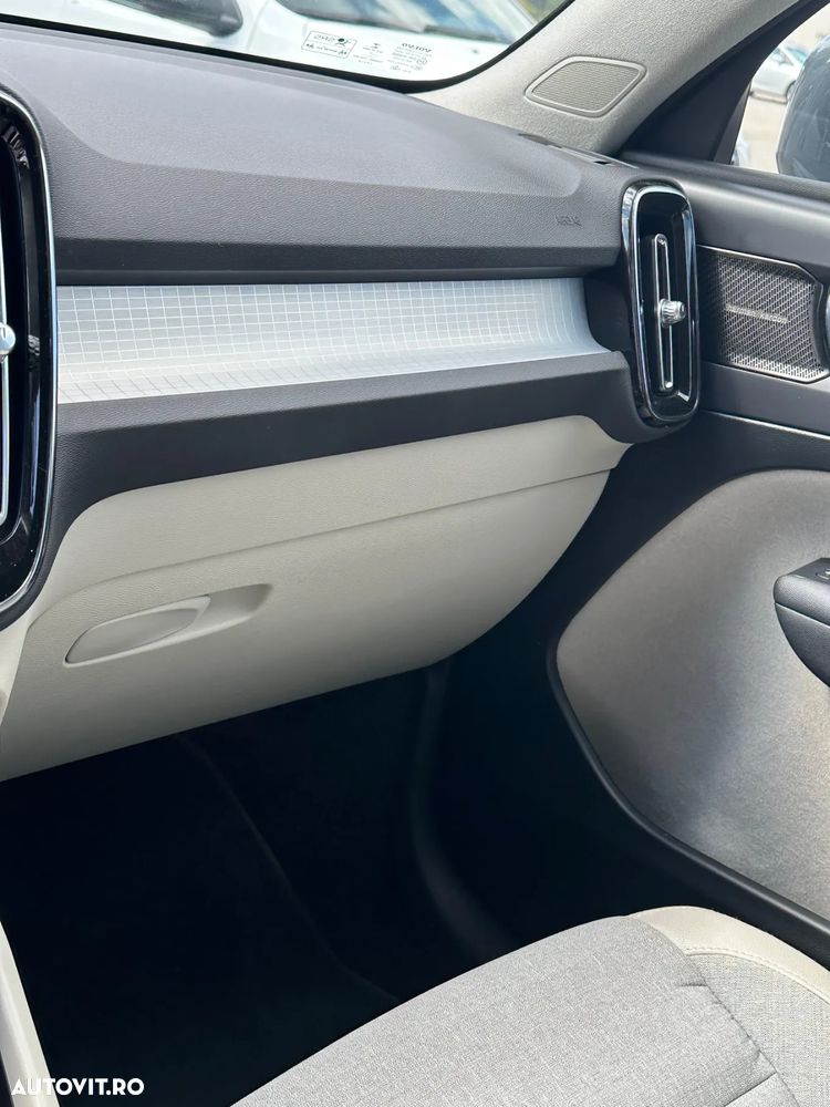 Volvo XC 40 D3 Momentum - 9