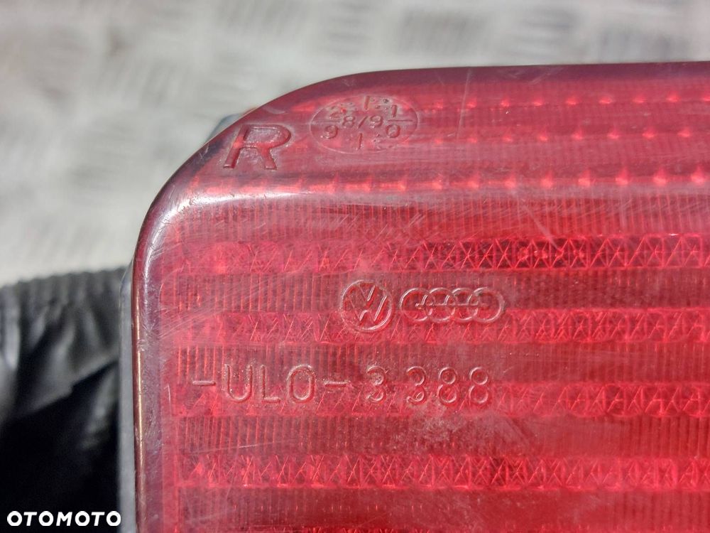 LAMPA PRAWY TYŁ VOLKSWAGEN TRANSPORTER T4 VW T4 70194511 - 2