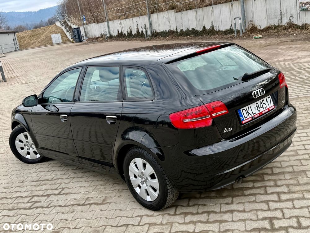 Audi A3 Sportback 1.6 TDI Attraction - 4