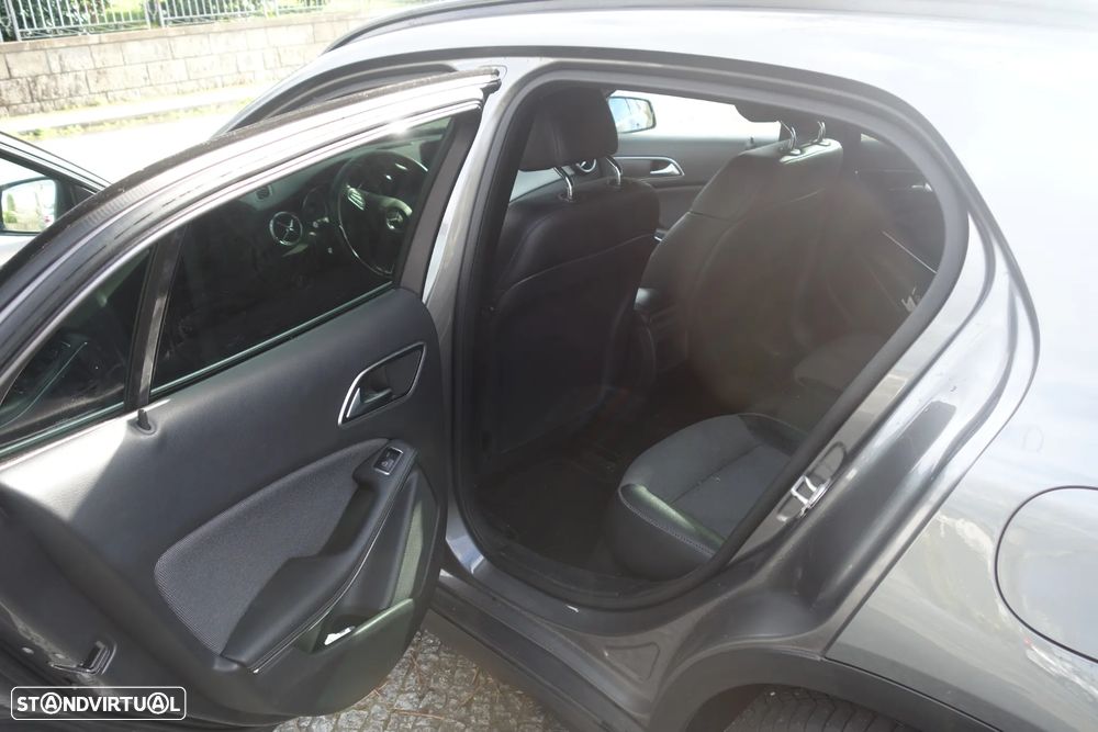 Mercedes-Benz GLA 180 (CDI) d - 21