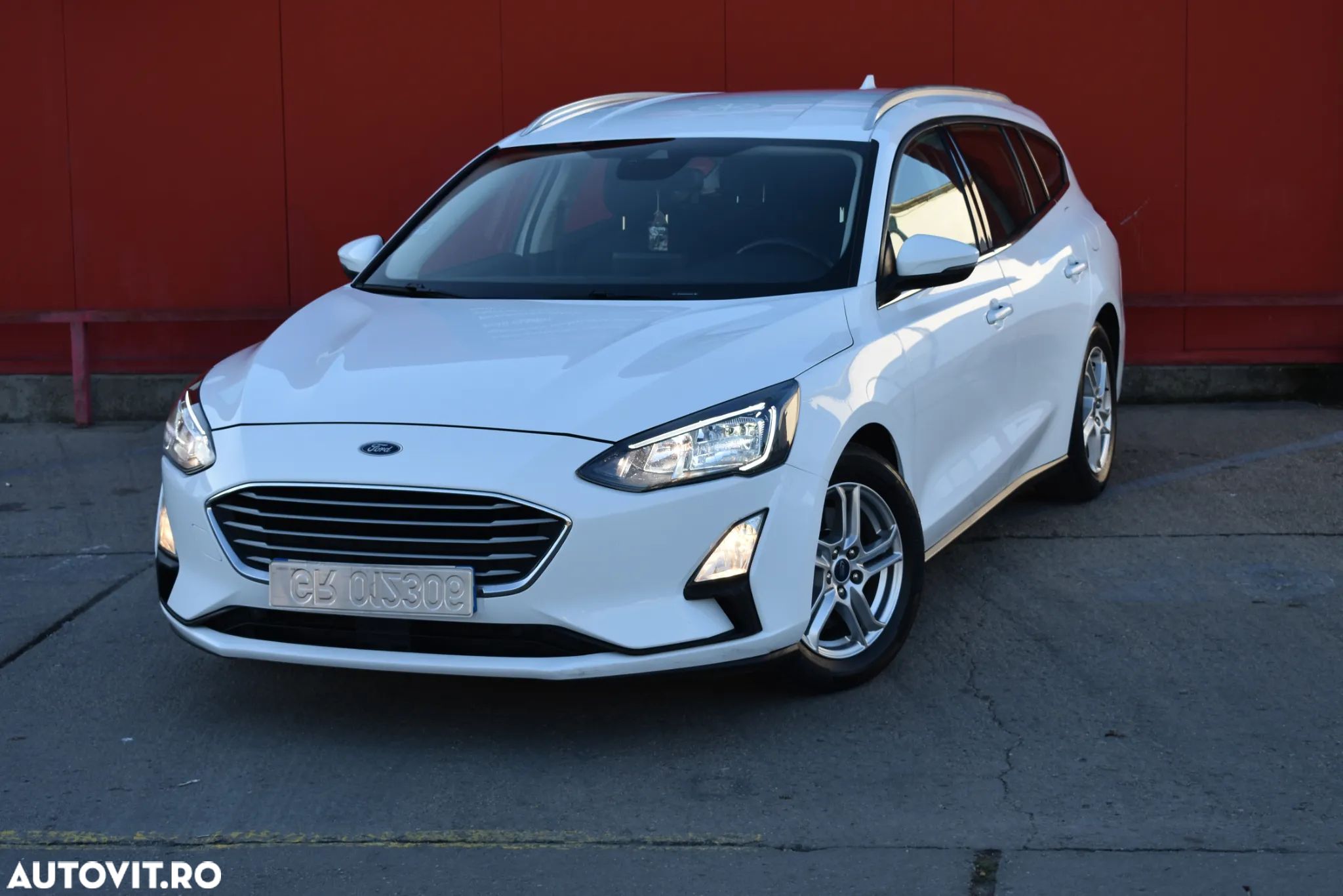 Ford Focus 1.5 EcoBlue Start-Stopp-System TITANIUM - 1