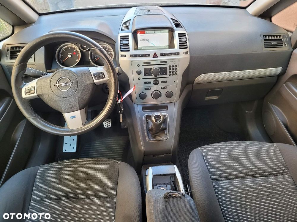 Opel Zafira - 6