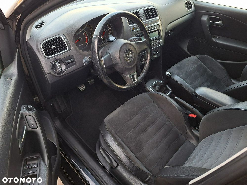 Volkswagen Polo Cross - 13