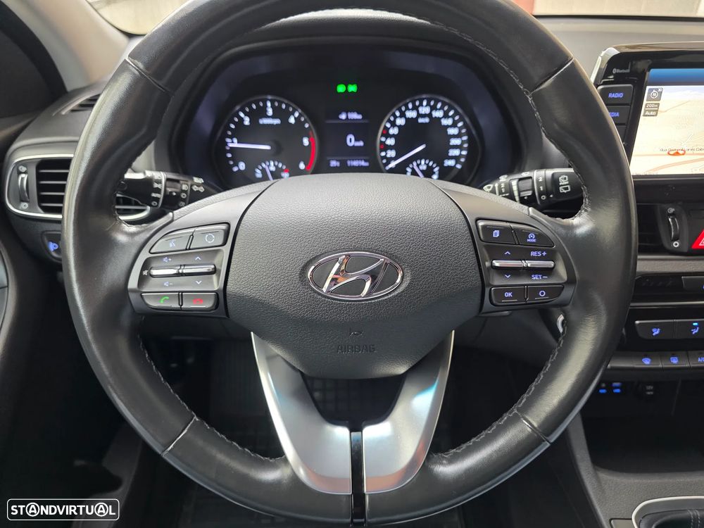 Hyundai i30 1.6 CRDI STyle+Navi - 31
