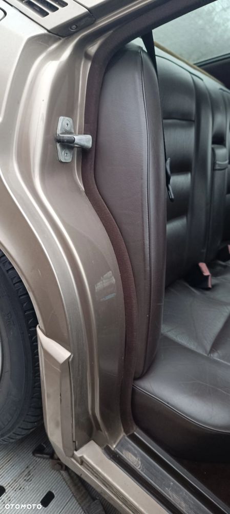 Mercedes-Benz W201 (190) - 25