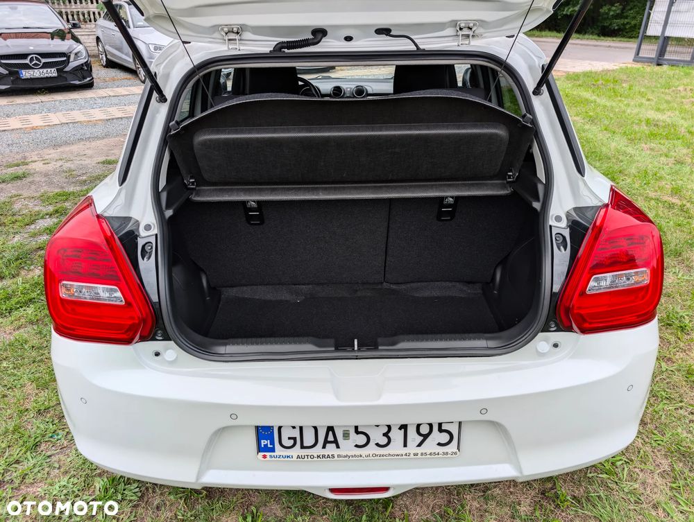 Suzuki Swift 1.2 Dualjet SHVS Premium Plus CVT - 8
