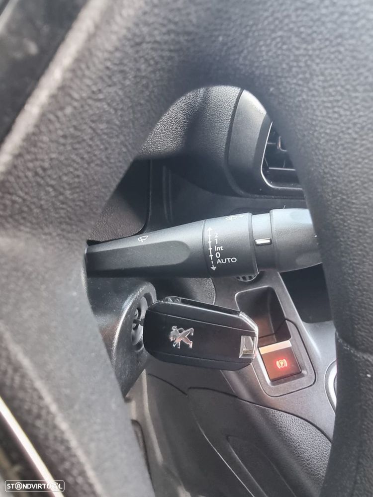 Peugeot Partner 1.5 BlueHDi Premium Standard - 20